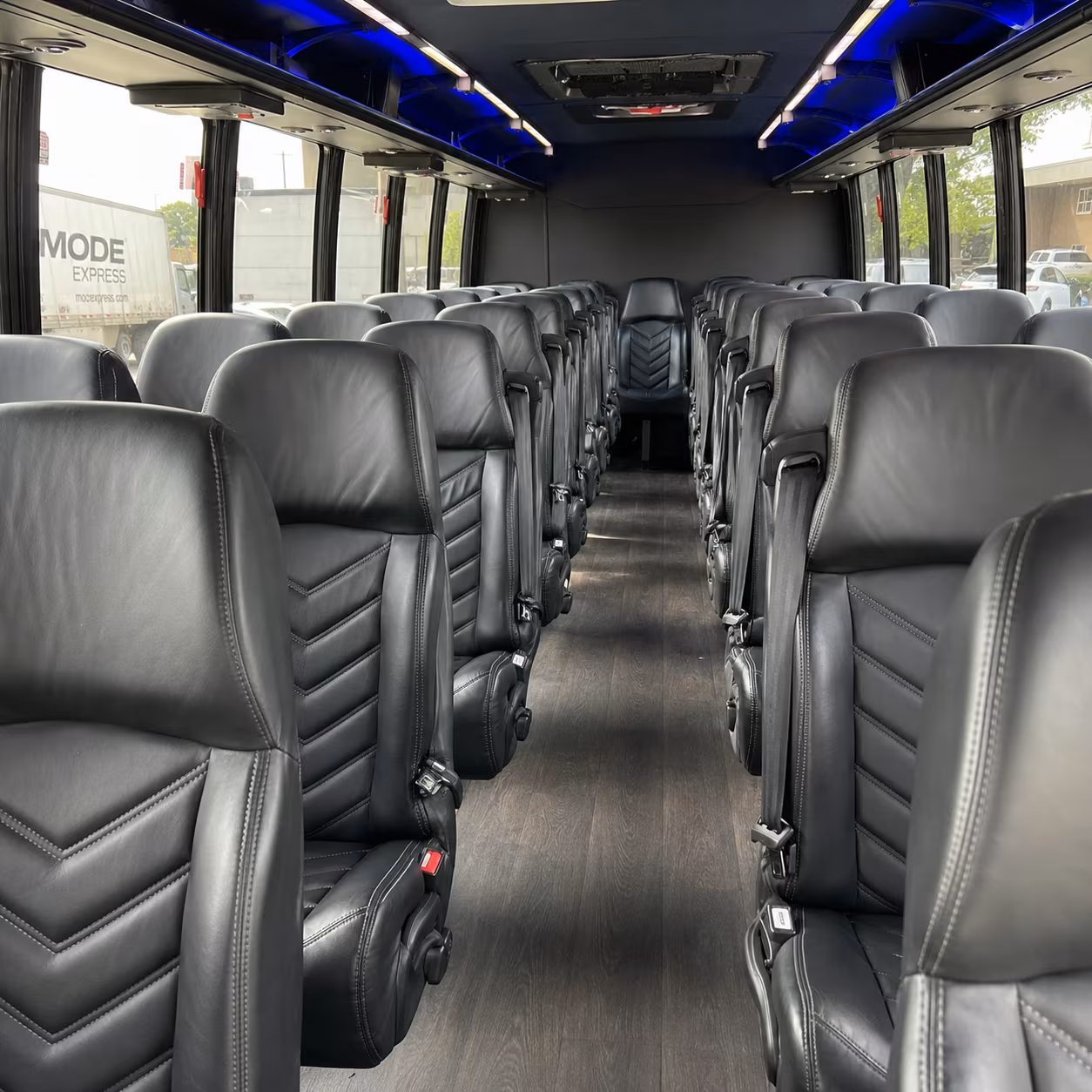 minibuses and motorcoaches to walden pond minute man park and concord